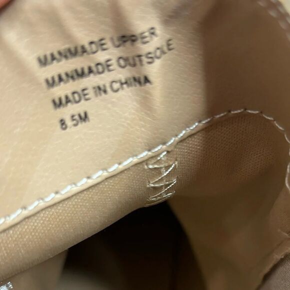 LOFT Chelsea Ankle Boots Tan Beige Size 8.5 neutral minimalist casual - Picture 2 of 7